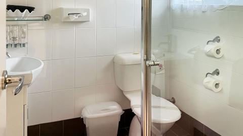 Tenterfield Accommodation Budget Queen Room 4 1920x1080